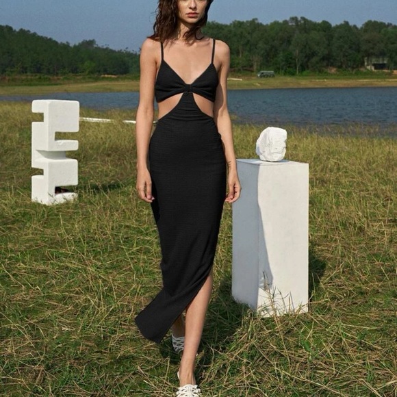 Gabriella Cutout Solid Split Hem Dress - Picture 2 of 11